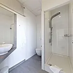 Road House Hotel