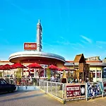 Road House Hotel 3*