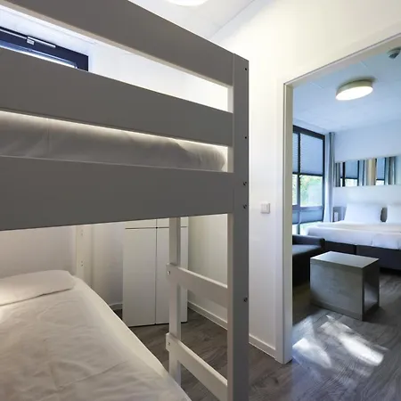 Road House Отель Падерборн