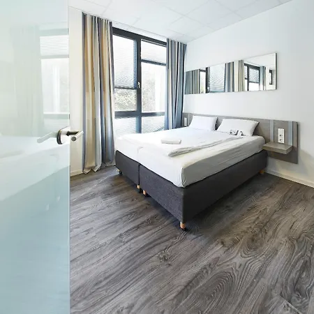 Ξενοδοχείο Road House 3*