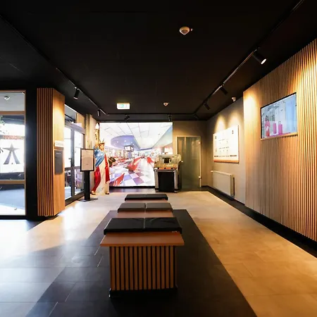 Road House Otel 3*