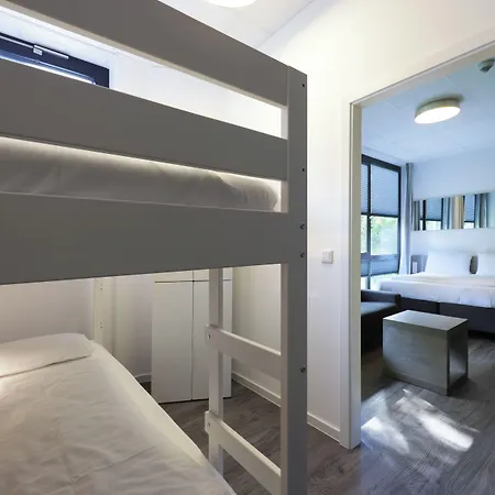 Road House Otel 3*