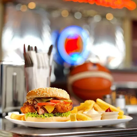 Отель Road House