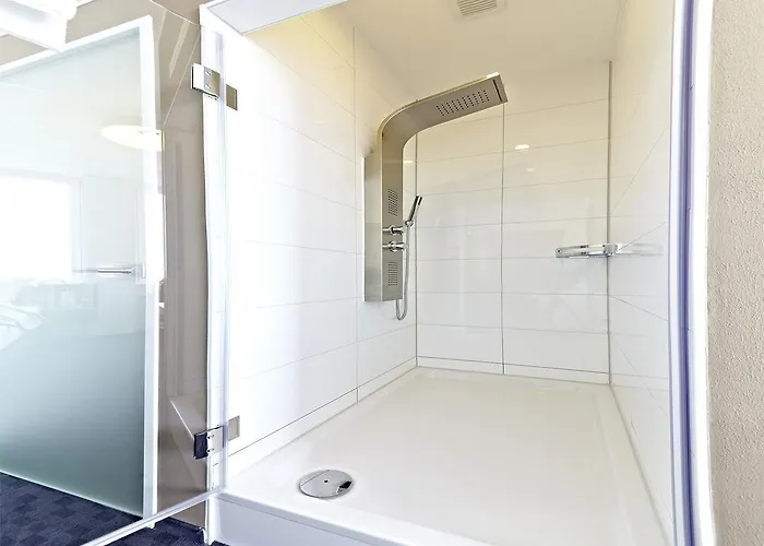 Ξενοδοχείο Road House 3*