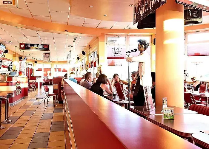 Road House Πάντερμπορν