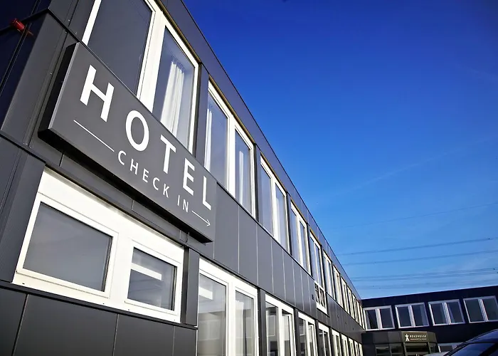 罗德豪斯酒店 3*