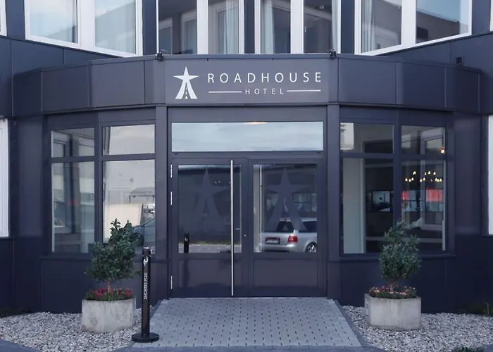 Road House 3* Πάντερμπορν