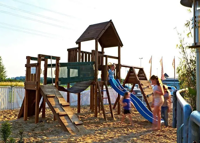 Road House Ξενοδοχείο 3*