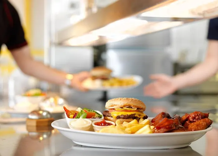 罗德豪斯酒店 3*